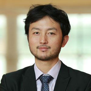 Dr Lee  Rong
